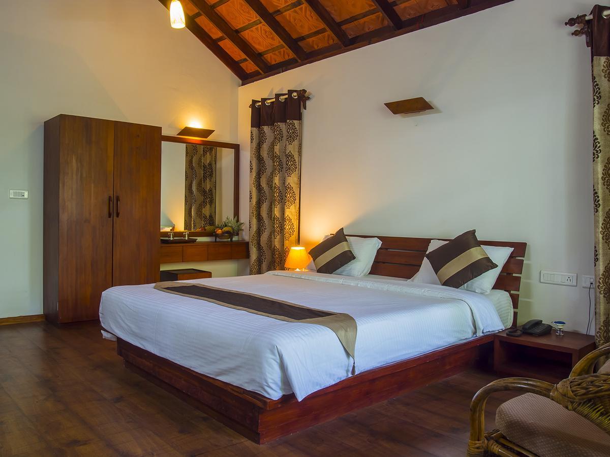 Edakkal Hermitage Resorts Ambalavayal Eksteriør billede